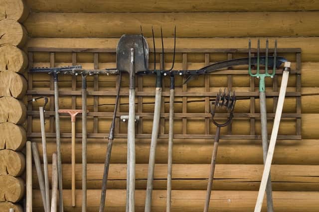 As a resolution for 2022 clean your gardening tools (photo: Shutterstock)