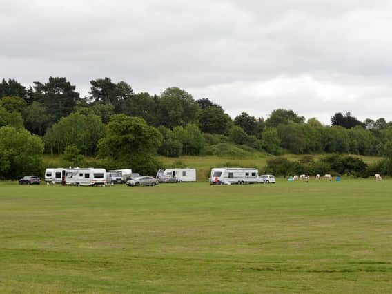 Travellers have illegally set up camp on agreen on the northern edge of Harborough.