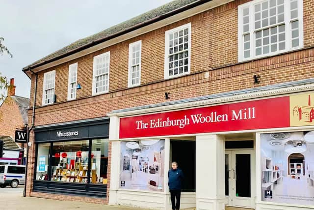The innovative, eye-catching vinyl image has been put up to showcase the totemic former Edinburgh Woollen Mill store on The Square in the town centre by Harborough council.