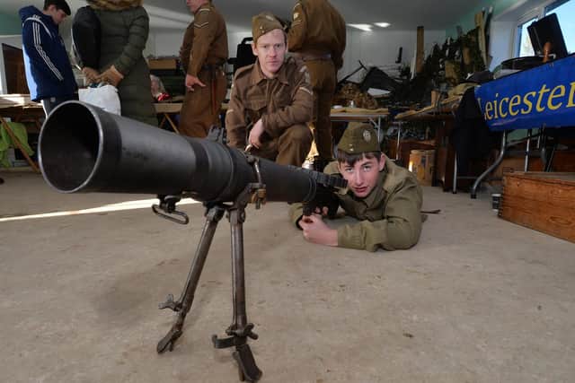 Gary Ward and Charlie Taylor Burt with a Lewis machine gun.
PICTURE: ANDREW CARPENTER