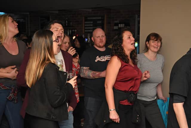 Fans enjoy the Stereophonics tribute band during the intimate gig of 160 people at Enigma on Saturday evening.
PICTURE: ANDREW CARPENTER
