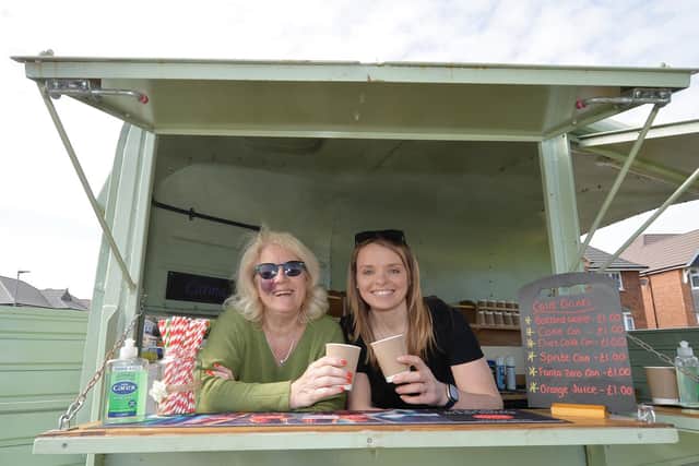 Jan Haynes and Claire Copping of Carma's Bar during the Stand Up For Cancer event.
PICTURE: ANDREW CARPENTER