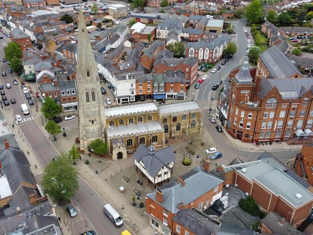 Drivers will soon be able to park for free on certain streets in Market Harborough town centre for an hour rather than 40 minutes.