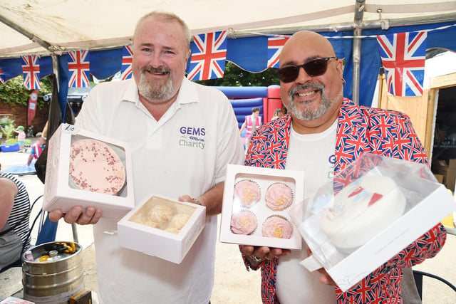 Jeff Pearce and Derek Ward with cakes donated by Fiona Cairns.