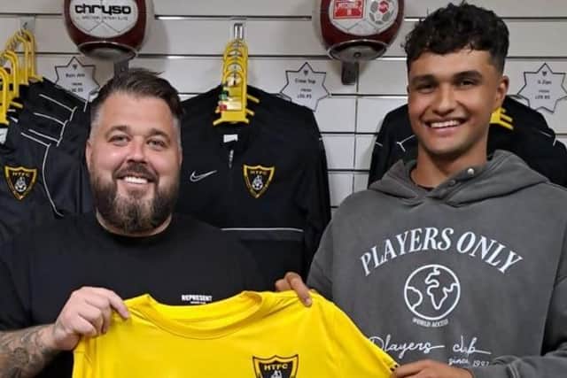 Harborough Town boss Mitch Austin with new signing Kai Tonge (Picture courtesy of @HarbTownFC)