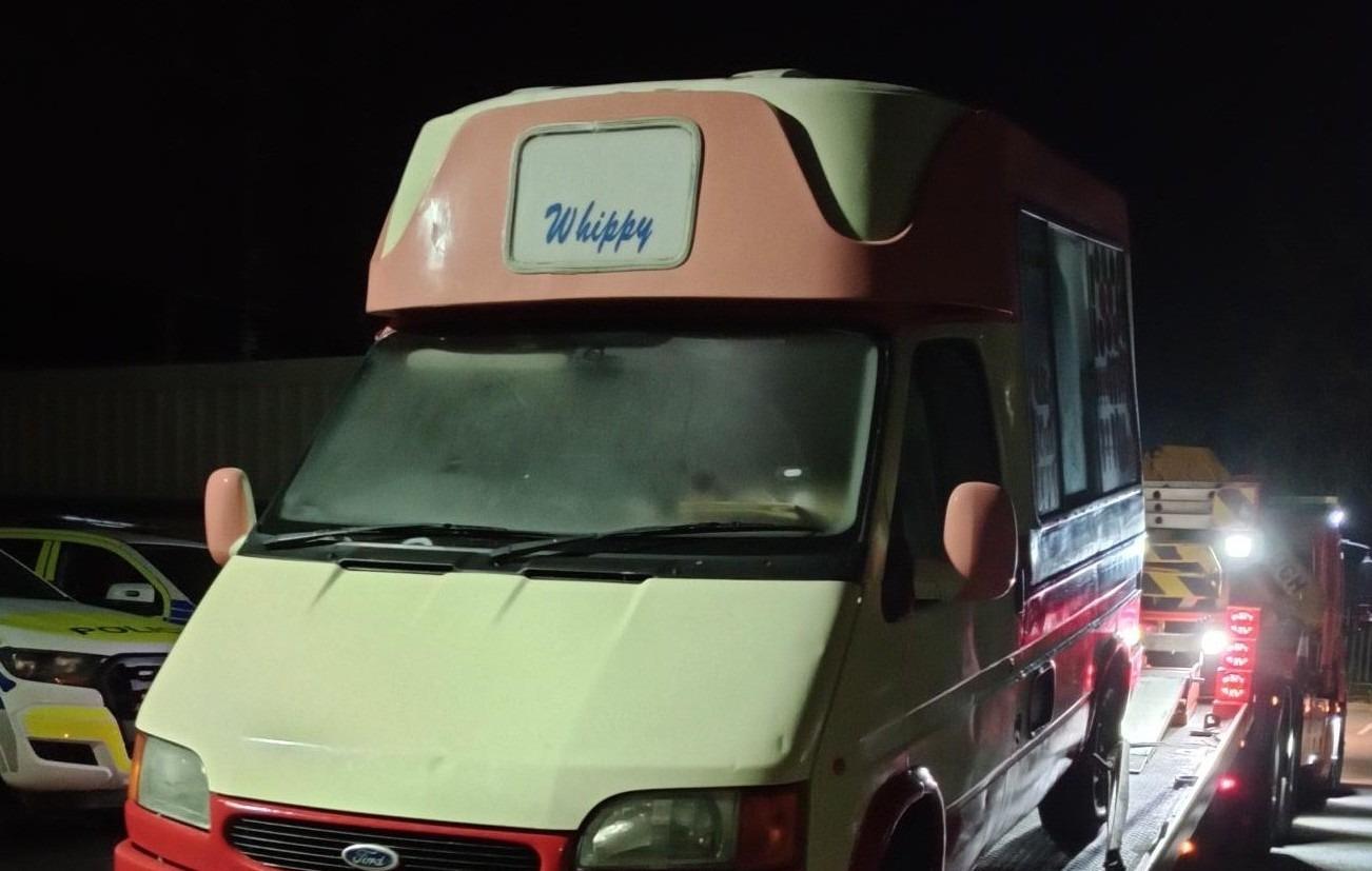 Eiswagen in Harborough beschlagnahmt und drei Personen wegen mutmaßlicher ...