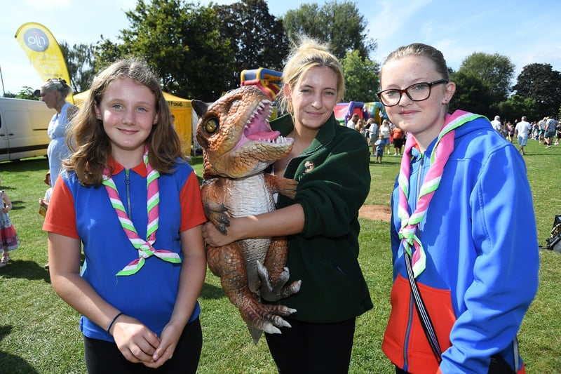 Sophie 11 and Tallulah 12 with Emma Hyland holding a baby dinosaur.