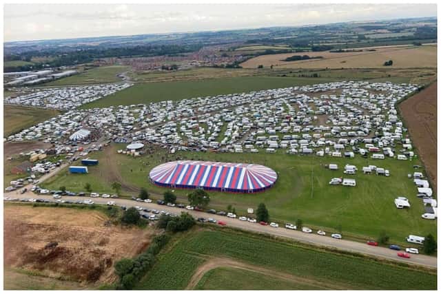 Photo of the convention by Clive Mason