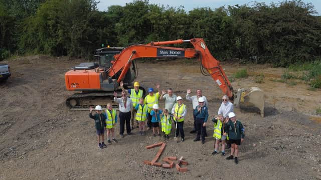 Sod cutting at Shire Homes in Fleckney at the site of the new 1st Fleckney Scout Hut.
PICTURE: ANDREW CARPENTER