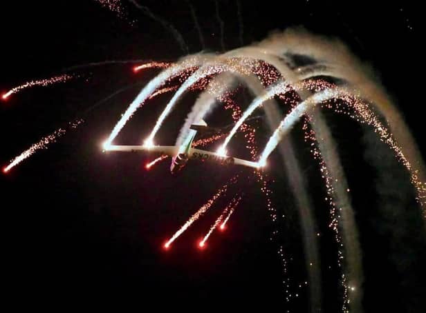 Two of the country’s best fireworks teams will be lighting up Market Harborough over the Queen’s Platinum Jubilee weekend in June.