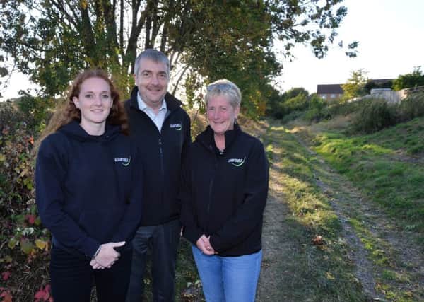 Lucie, David and Kate Mugridge on the Adam'smile route to Harborough.
PICTURE: ANDREW CARPENTER NNL-180919-080720005