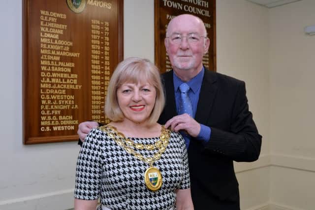 Geraldine Robinson has taken over from Tony Hirons to become the mayor of Lutterworth.
PICTURE: ANDREW CARPENTER