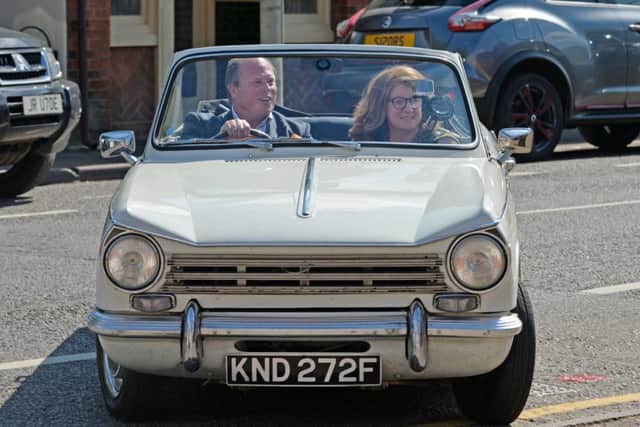 Expert James Braxton and celebrity Felicity Montagu arrive at Harborough Antique Centre during filming.
PICTURE: ANDREW CARPENTER